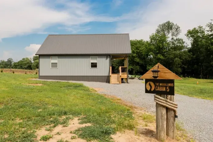 The Woodlands Cabin 5