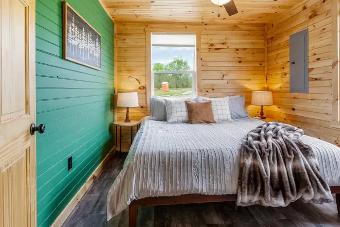 The Woodlands Primary Bedroom with King Bed 