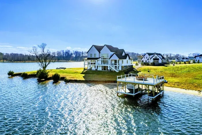 Sunrise Point - image 1 of 12