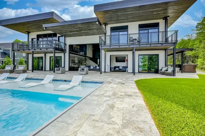 Lake Anna Luxury - image 10 of 10