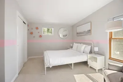 Elevated Hideaway - image 13 of 21