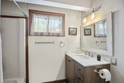 Elevated Hideaway - image 14 of 21