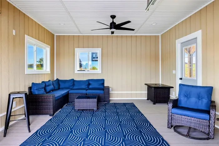 Private Pointe - image 12 of 13