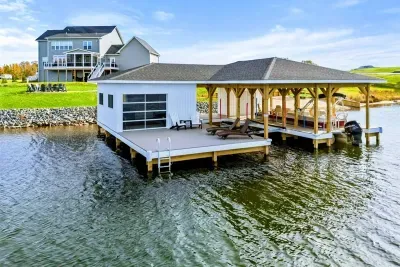 Private Pointe - image 8 of 13