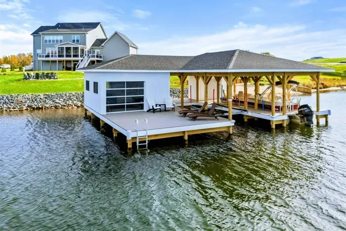 Private Pointe - image 8 of 13