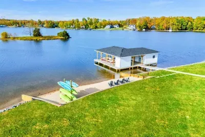 Private Pointe - image 3 of 13