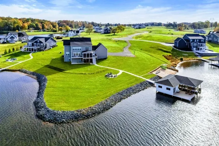 Private Pointe - image 6 of 13