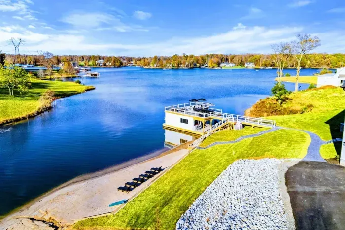 Gold Cove - image 11 of 12