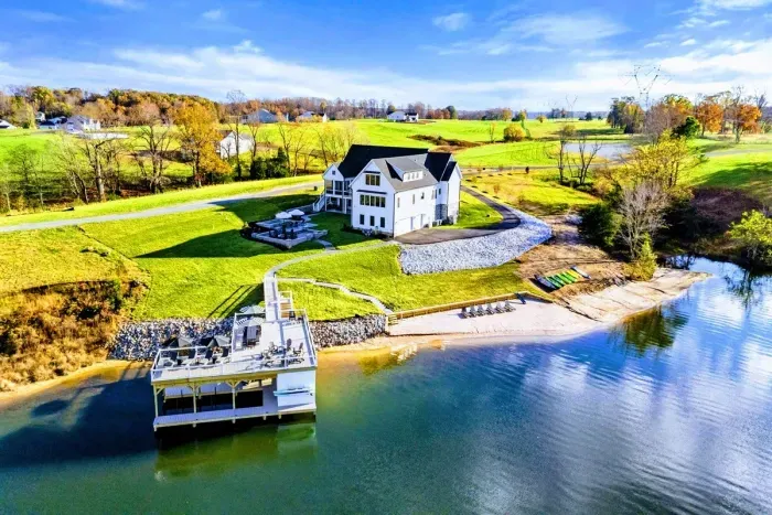 Gold Cove - image 6 of 12