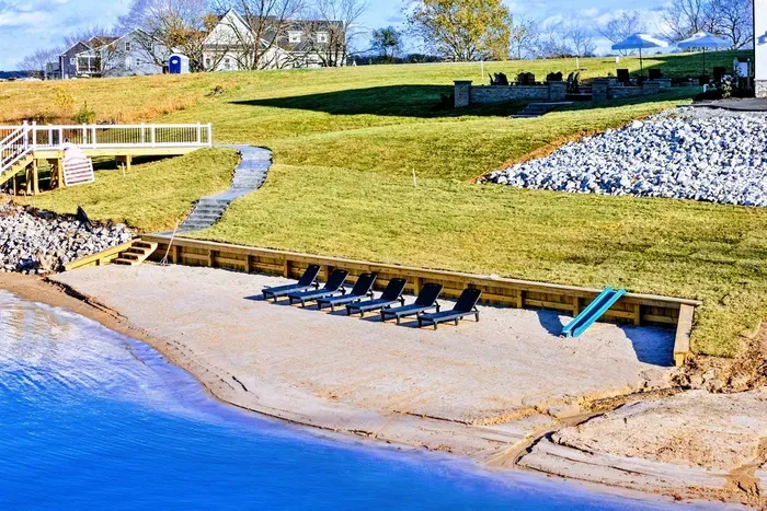 Gold Cove - image 4 of 12