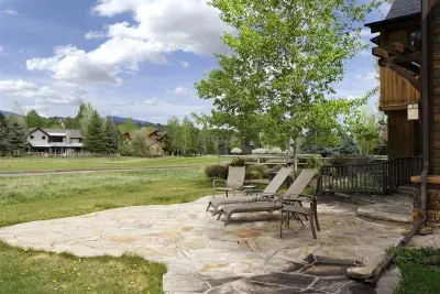 River Valley Retreat Suite Homes in Aspen - image 24 of 41