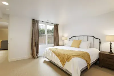 River Valley Retreat Suite Homes in Aspen - image 12 of 41