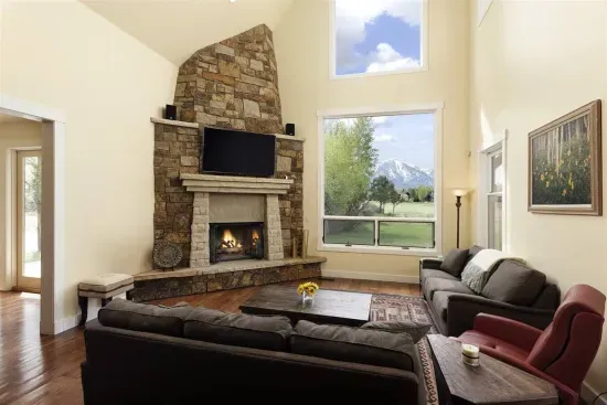 River Valley Retreat Suite Homes in Aspen