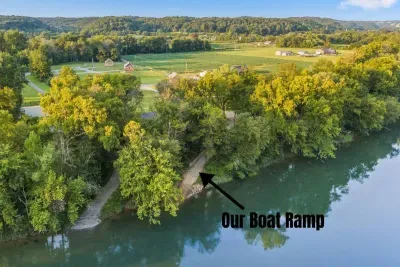 Oar Cabin - image 24 of 32
