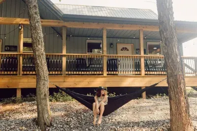 Oar Cabin - image 31 of 32