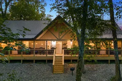 Oar Cabin - image 2 of 32