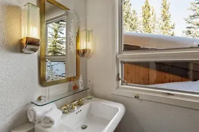 The Lupine Estate - image 33 of 44