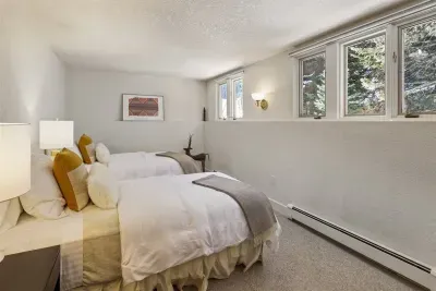 The Lupine Estate - image 27 of 44