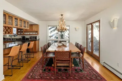 The Lupine Estate - image 8 of 44