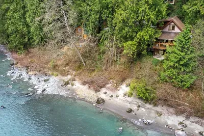 Chase's River Cabin - image 2 of 12