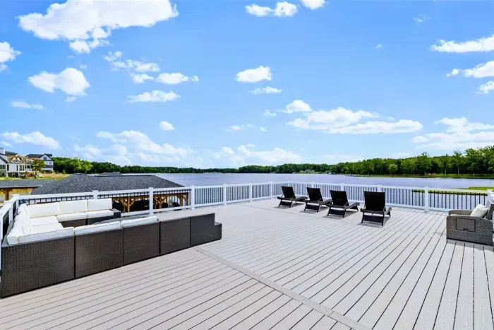 Rock Island Luxury - image 11 of 12