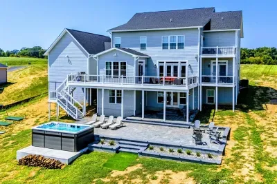 Rock Island Luxury - image 1 of 12