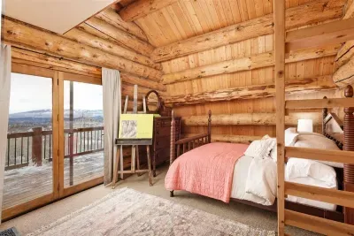 The Sun King Chalet - image 12 of 33