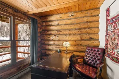 The Sun King Chalet - image 20 of 33