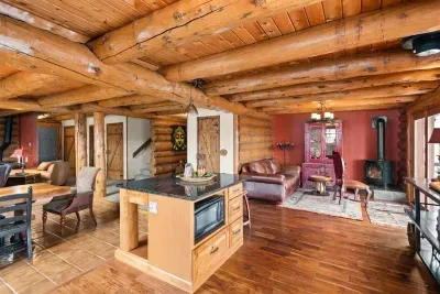 The Sun King Chalet - image 19 of 33