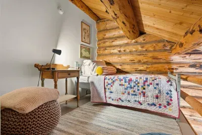 The Sun King Chalet - image 11 of 33