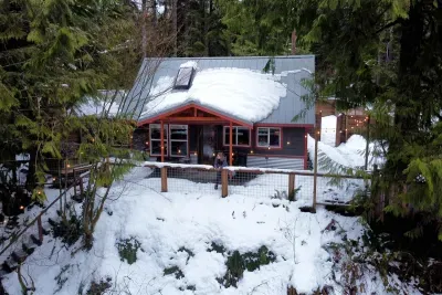 Rusty Bridge River Lodge