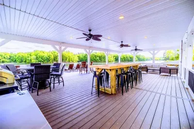 Private Paradise - image 11 of 12