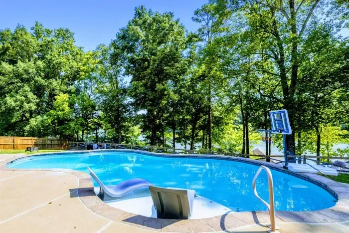 LesLee at Lake Anna - image 1 of 12