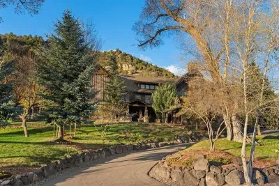 Artful Mountain Estate - image 39 of 45