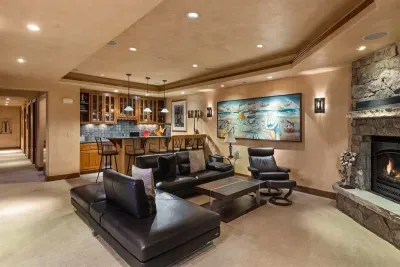 Artful Mountain Estate - image 30 of 45