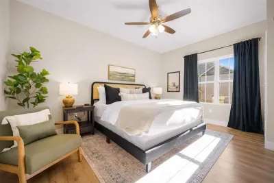 Theo's Saddle Ridge Lodge - image 4 of 33