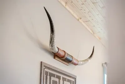 Theo's Saddle Ridge Lodge - image 25 of 33